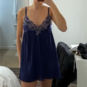 Vintage dress, never worn, in great condition